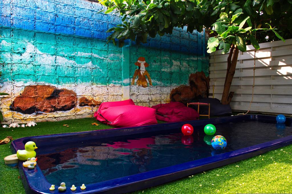 Barefeet Naturist Resort (Adults Only) Бангкок Экстерьер фото