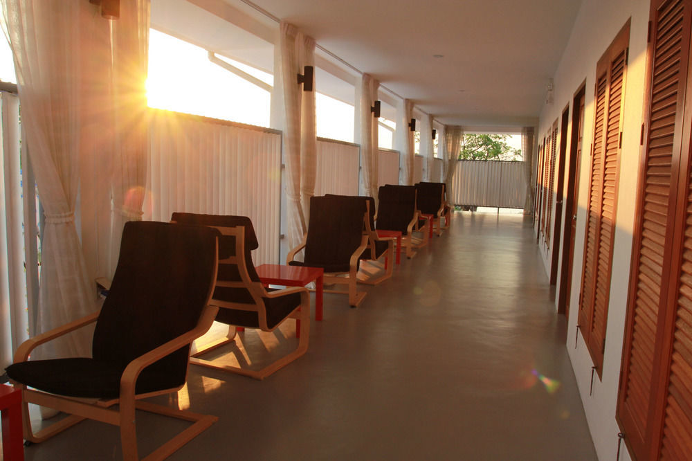 Barefeet Naturist Resort (Adults Only) Бангкок Экстерьер фото